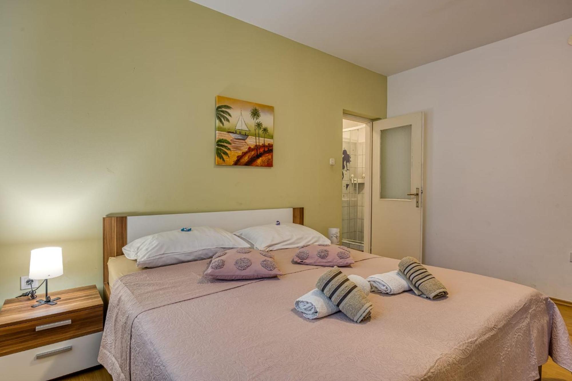 App Bonic Apartamento Veli Lošinj Quarto foto